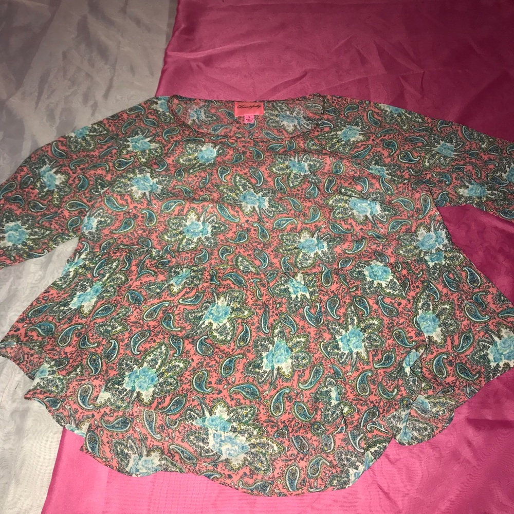Half sleeve shirt